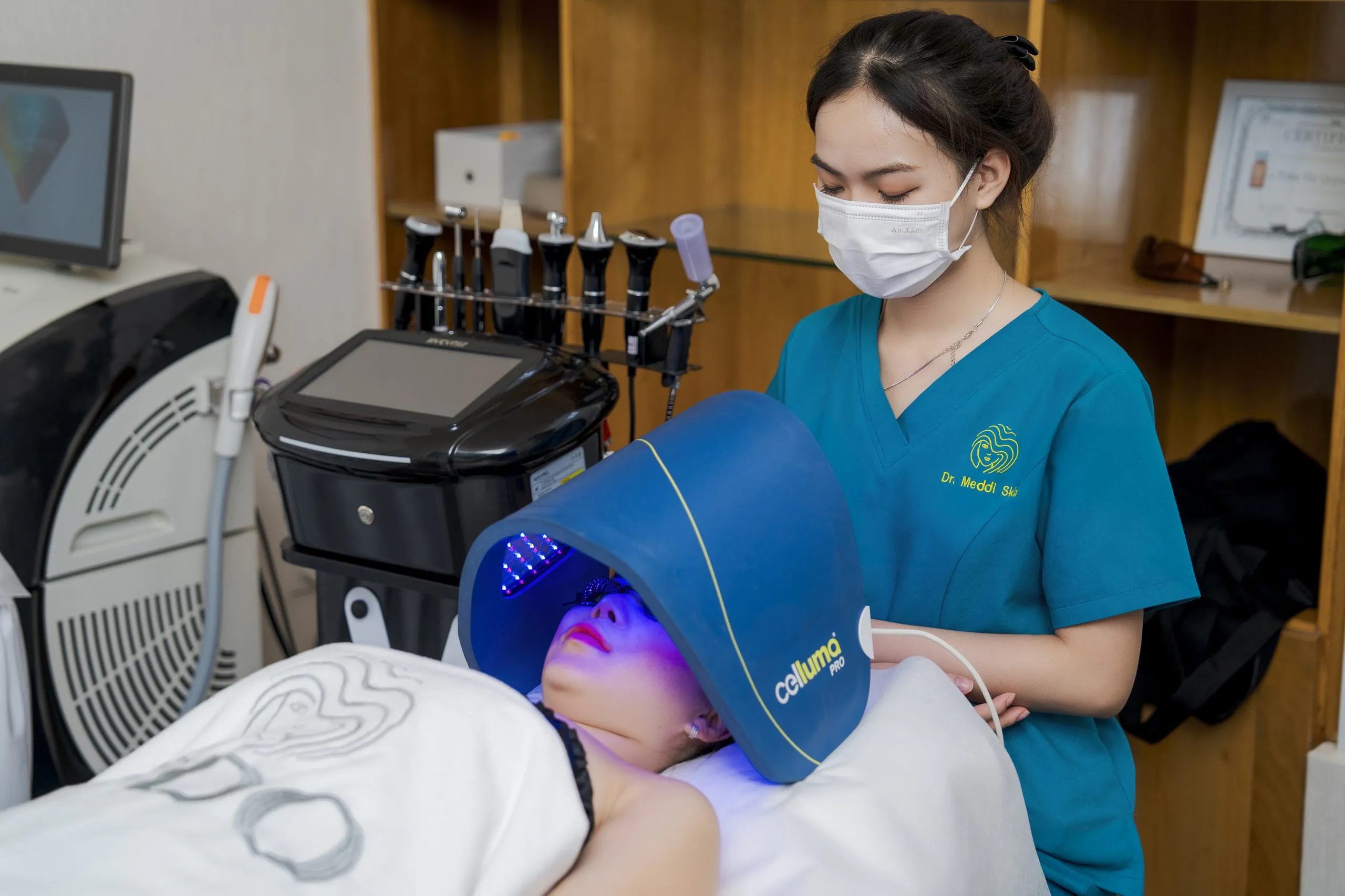 Celluma LED therapy — calming the skin after a flare