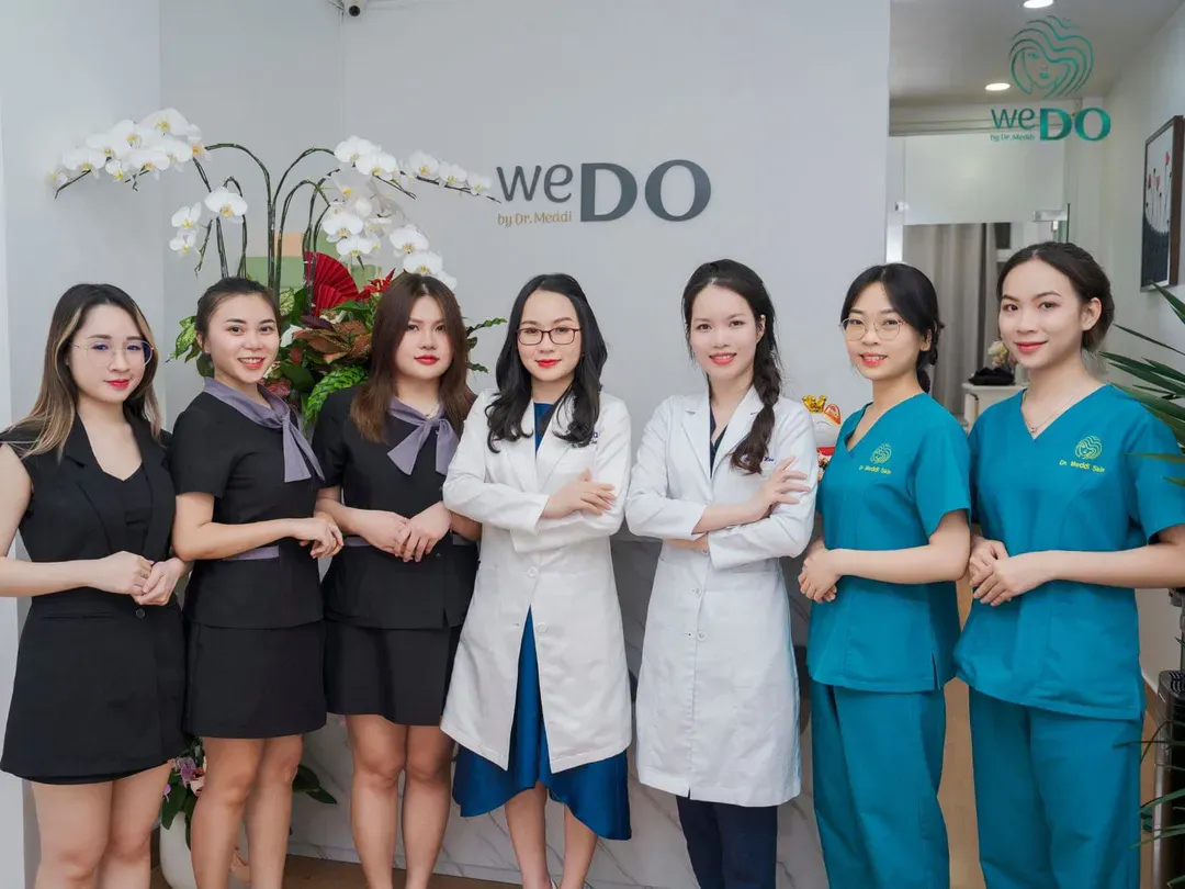 Tuyển dụng huấn luyện và giám sát chất lượng trải nghiệm khách hàng