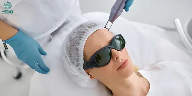 Bên cạnh tác dụng chính thì laser toning còn có các tác dụng phụ như đỏ da nhẹ, khô da