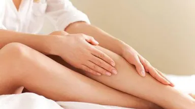 Sẹo thâm ở chân lâu năm và hướng xử lý phù hợp